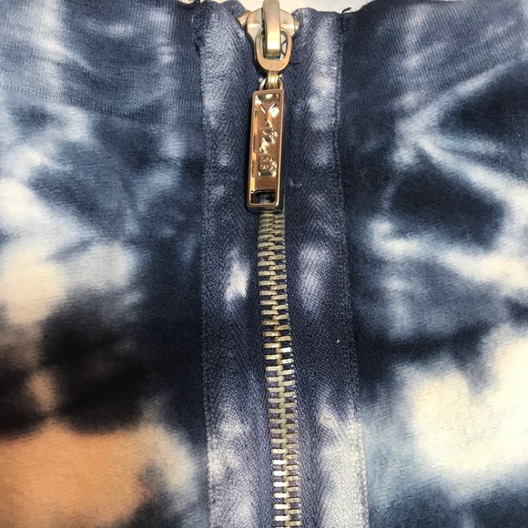 YFB NWOT LS tie dye sweatshirt Med So Soft! - Picture 6 of 12